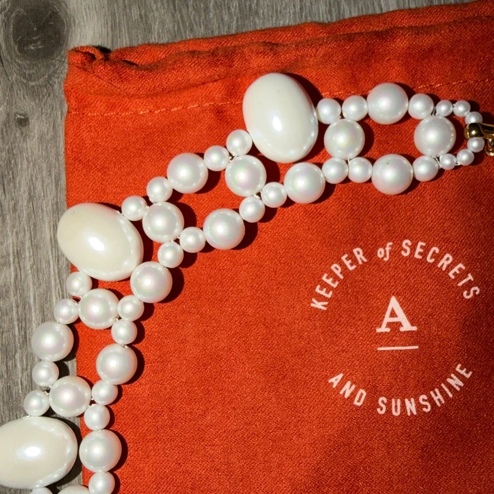 Anthropologie layered assorted pearl Necklace - Picture 8 of 9